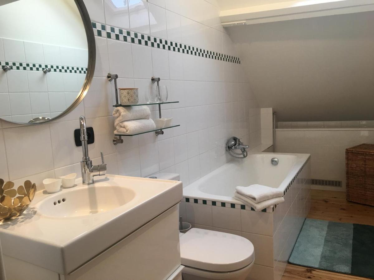 Blue Alice Brussels Aparthotel Εξωτερικό φωτογραφία